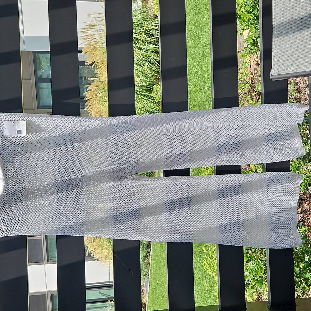 🆕️ NWT Forever 21 knit netted swim coverup